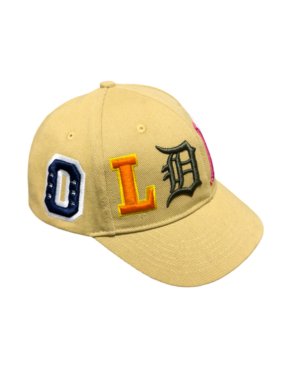 MULTI LETTER CAP [BEIGE]
